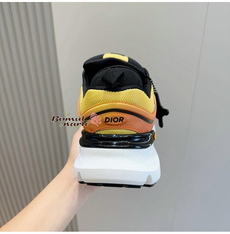 d0d286f7e3fd19ab6b1097d251408901_1758532499_1035.jpg