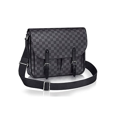 [스페셜오더]LOUIS VUITTON-M58644 루이비통 블랙 토뤼옹 가죽 크리스토퍼 슬림 백팩