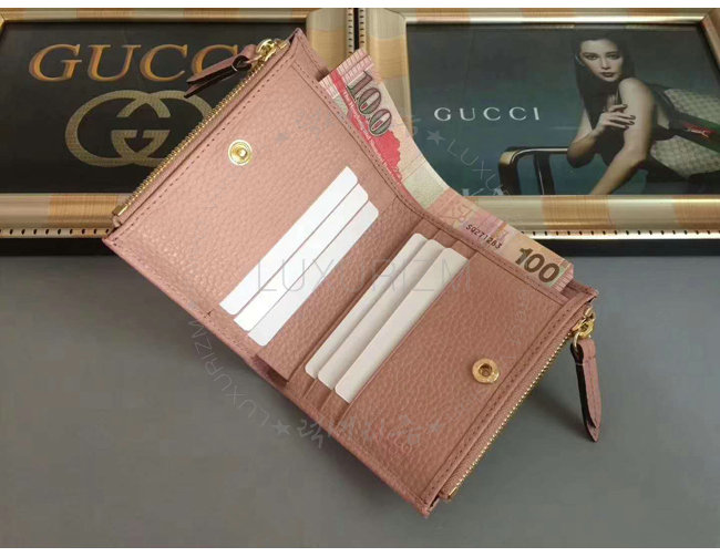 gucci-1115-007.jpg