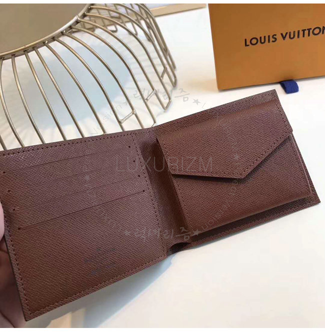 louisvuitton6-1129-003.jpg