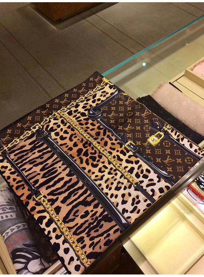 louis vuitton8-1130-4.jpg