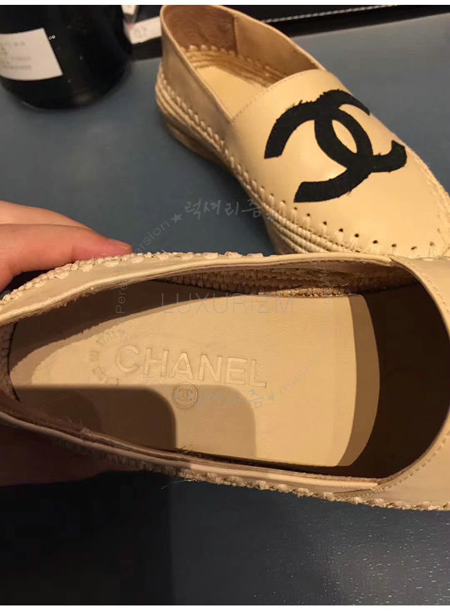 chanel4-1225-8.jpg