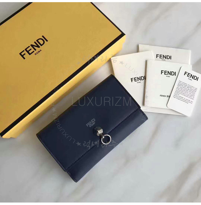 fendi1-1225-001.jpg