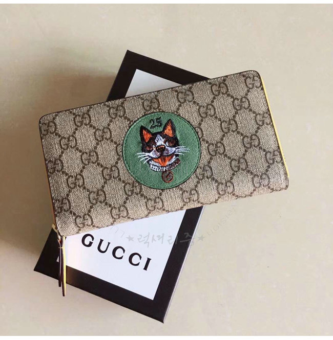 gucci1-0112-001.jpg