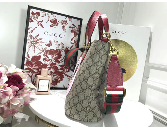 gucci4-0122-007.jpg