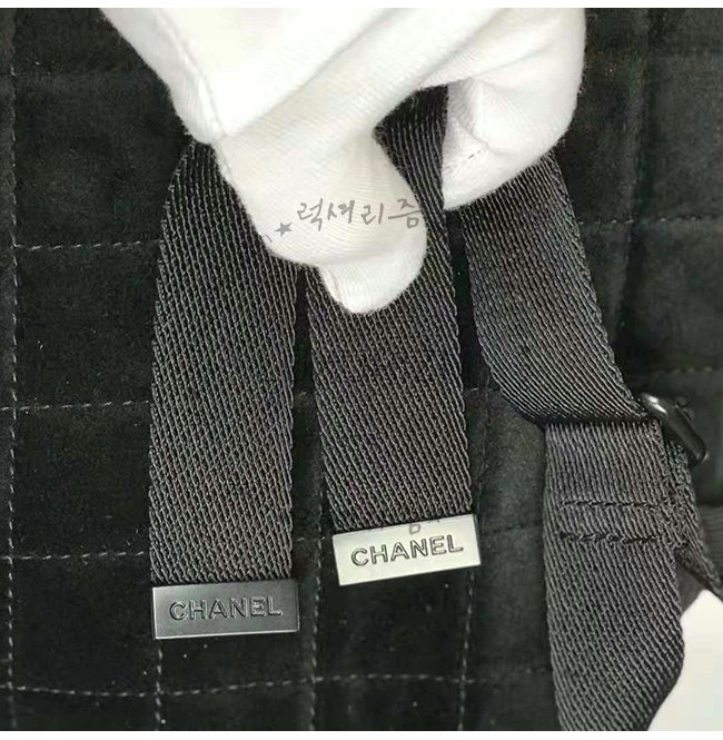 chanel5-1004-008.jpg