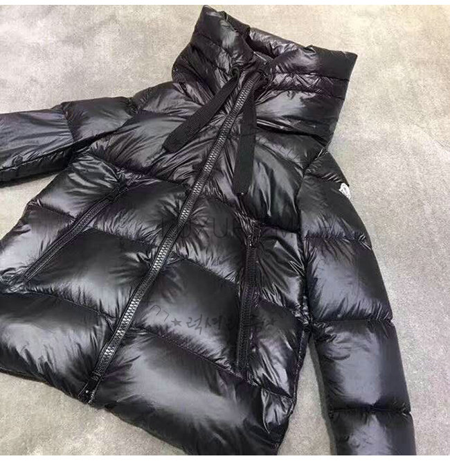 moncler1-1018-003.jpg