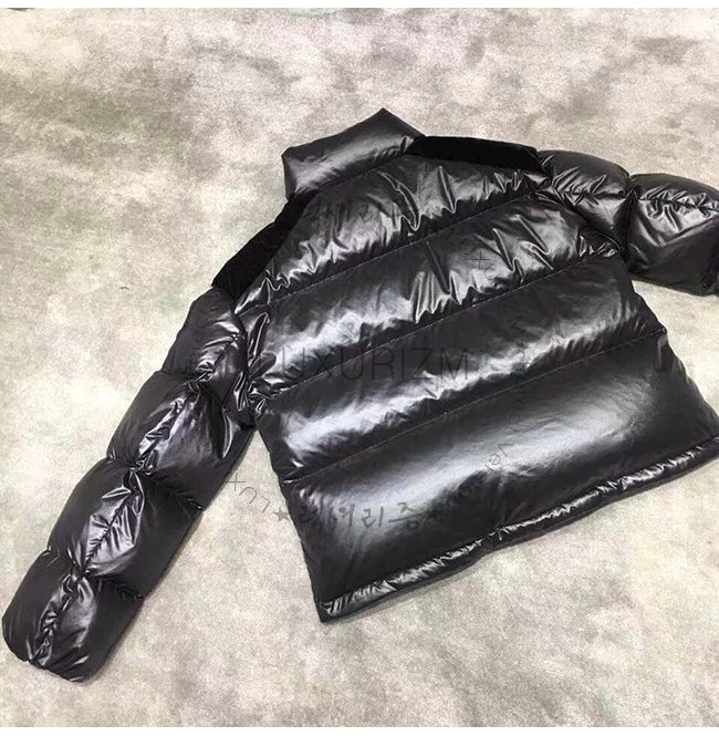 moncler2-1031-003.jpg
