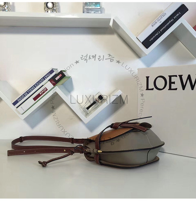 loewe9-1122-004.jpg