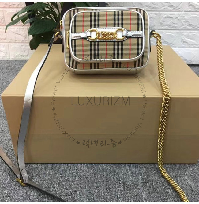 burberry4-1211-002.jpg