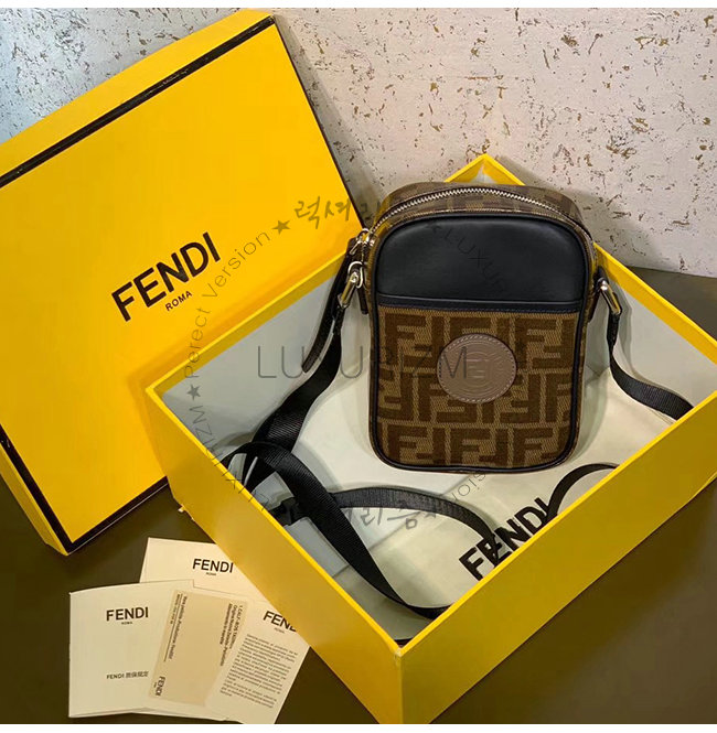 fendi-1222-003.jpg