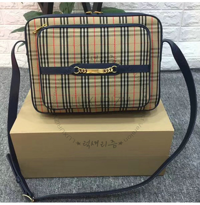 burberry-1225-002.jpg