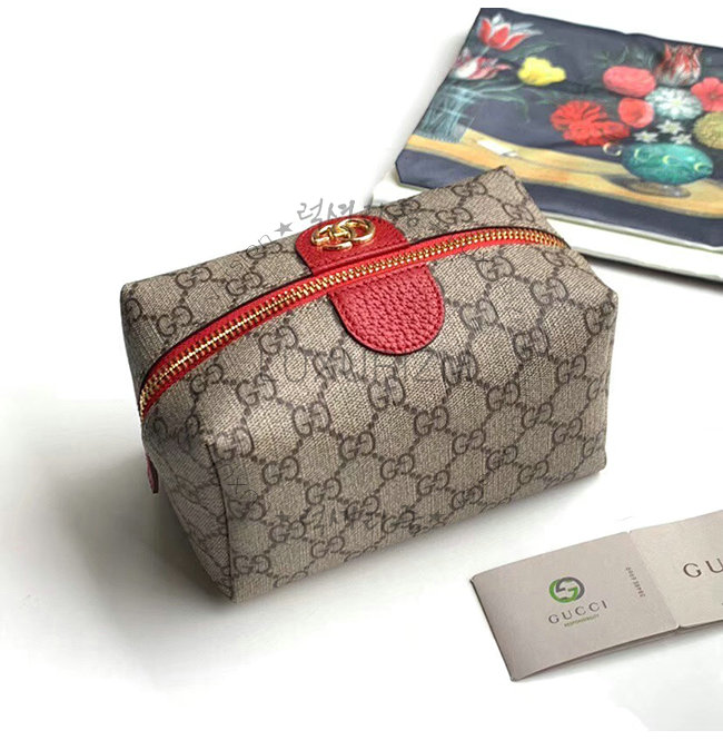 gucci1-1225-002.jpg