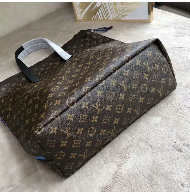 louisvuitton2-0329-002.jpg