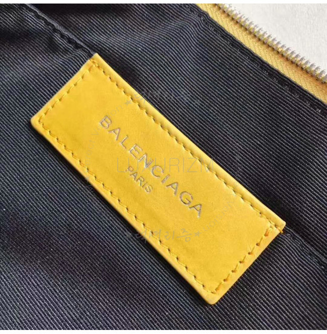 balenciaga1-0507-008.jpg