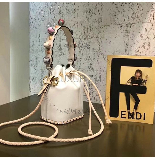 fendi1-0717-006.jpg