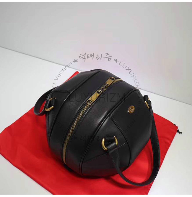 gucci-0825-005.jpg